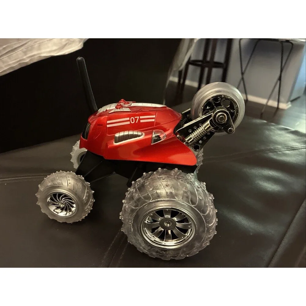Sharper Image 360 Degree Spinning RC Car Red Thunder Tumbler Remote Control